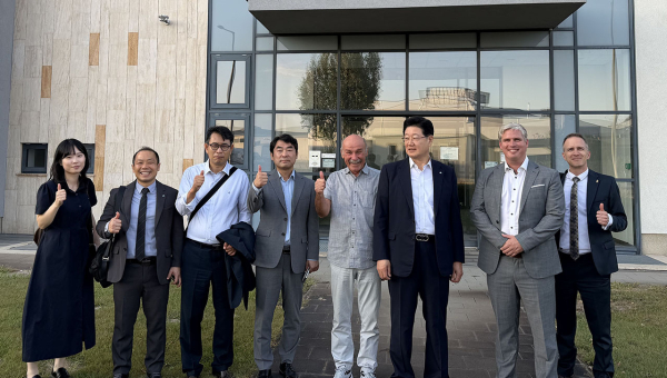 Dél-koreai delegáció a MELT-nél – BHE és Technoorg-Linda látogatás