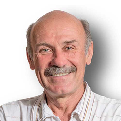 dr. Kazi Károly
